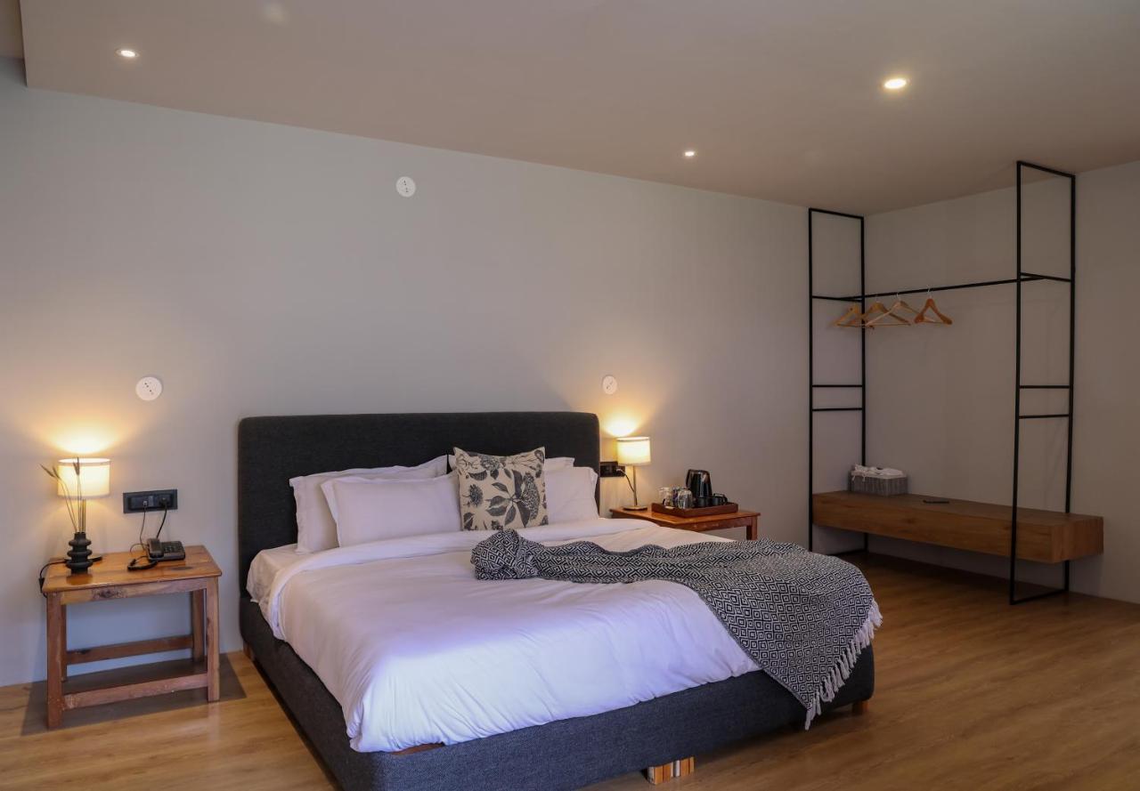 Hotel Warehouse X Poshtel Manāli Zewnętrze zdjęcie